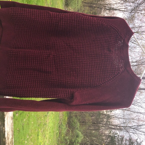 Burgundy cable knit sweater - Picture 3 of 3